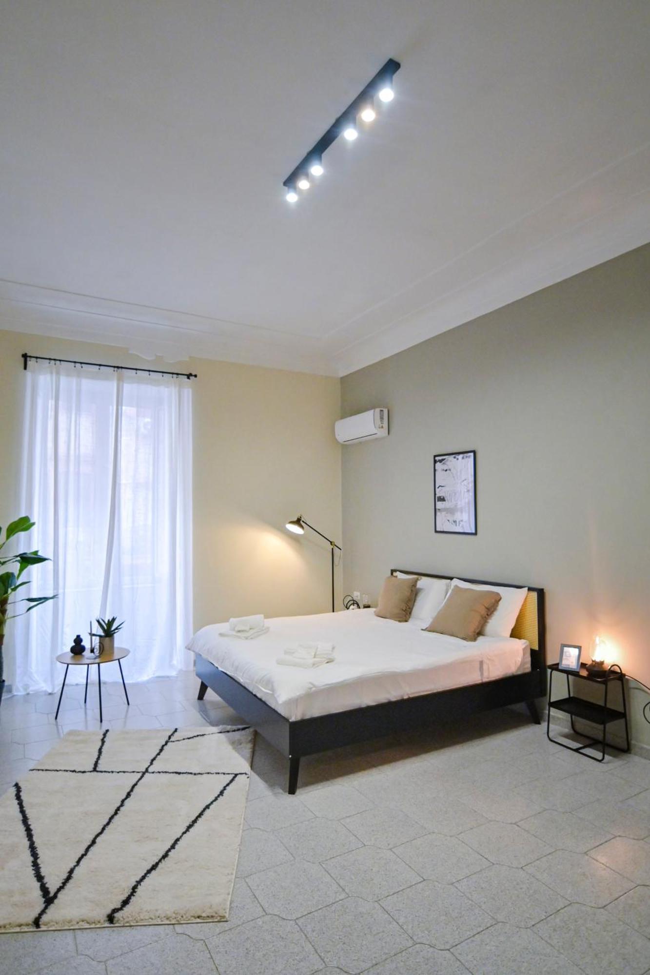 Cozy Central Residence Napoli Exterior photo