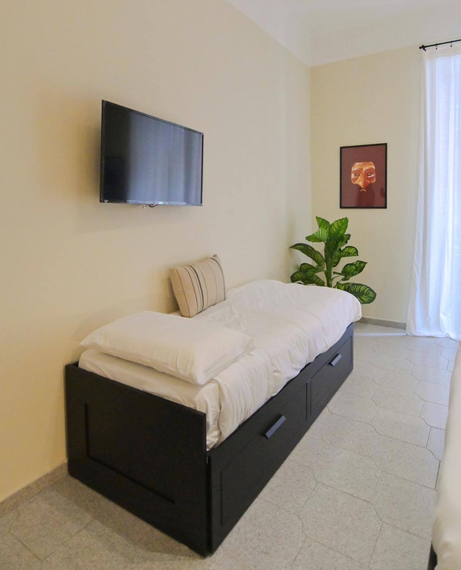 Cozy Central Residence Napoli Exterior photo