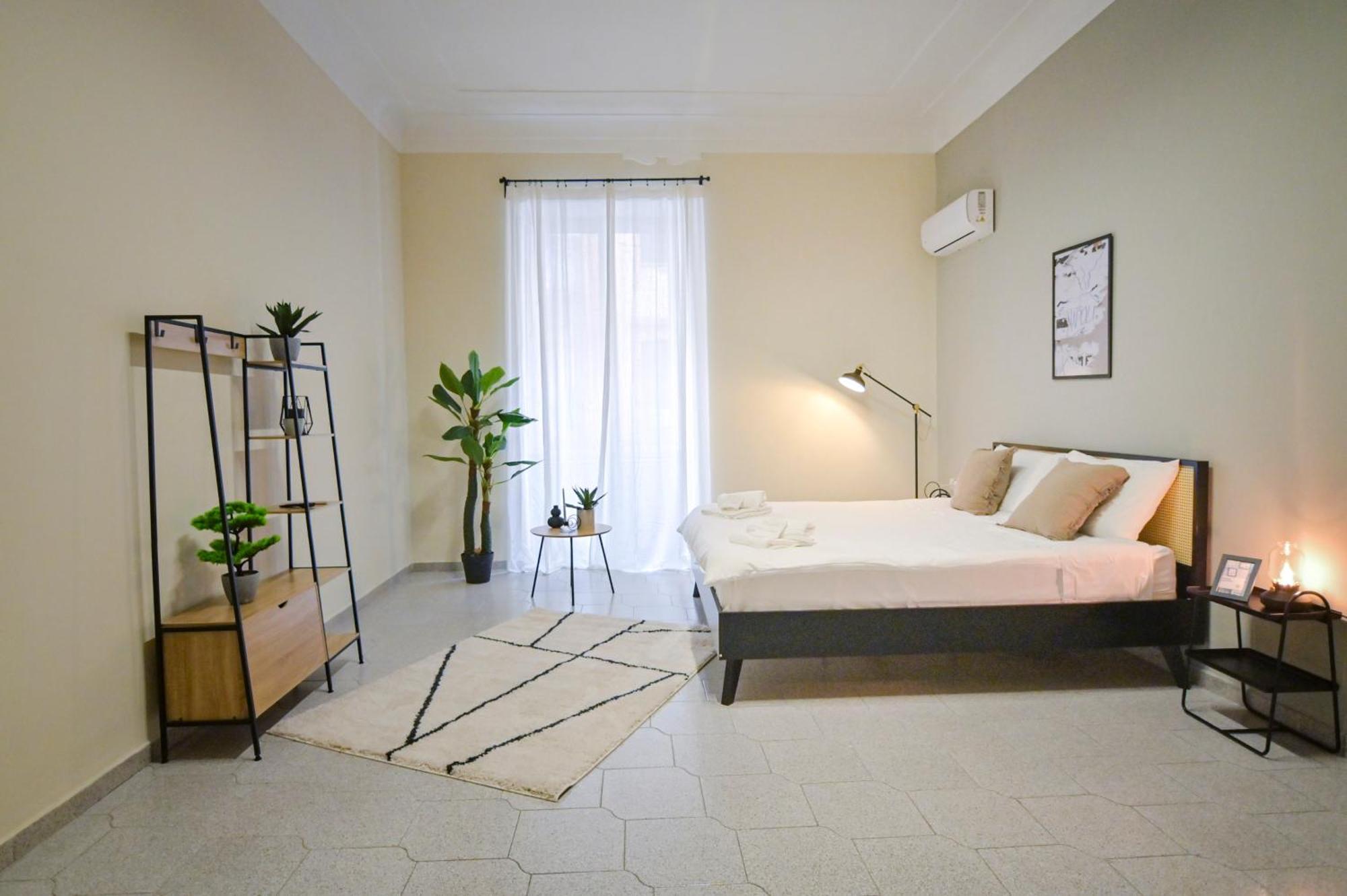 Cozy Central Residence Napoli Exterior photo