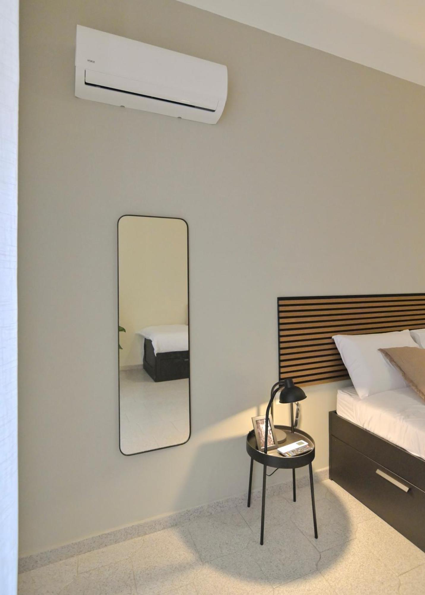 Cozy Central Residence Napoli Exterior photo
