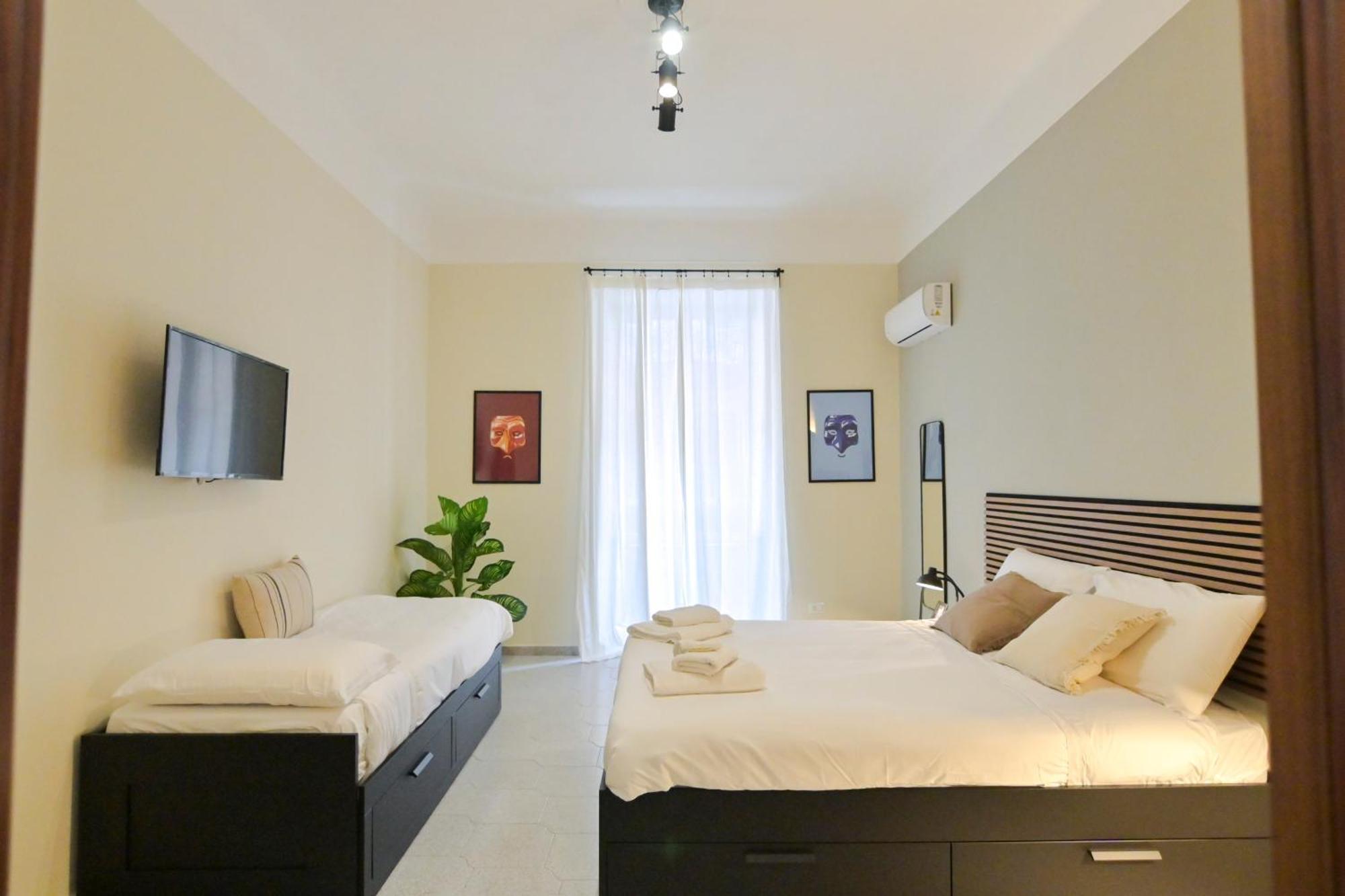 Cozy Central Residence Napoli Exterior photo